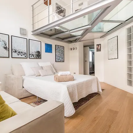 Alessia's Flat- Porta Romana M3 公寓